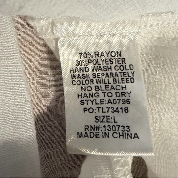 Umgee White Boho Semi Sheer Rayon Frayed-Edge Button Up Tunic Blouse Large - Picture 6 of 6